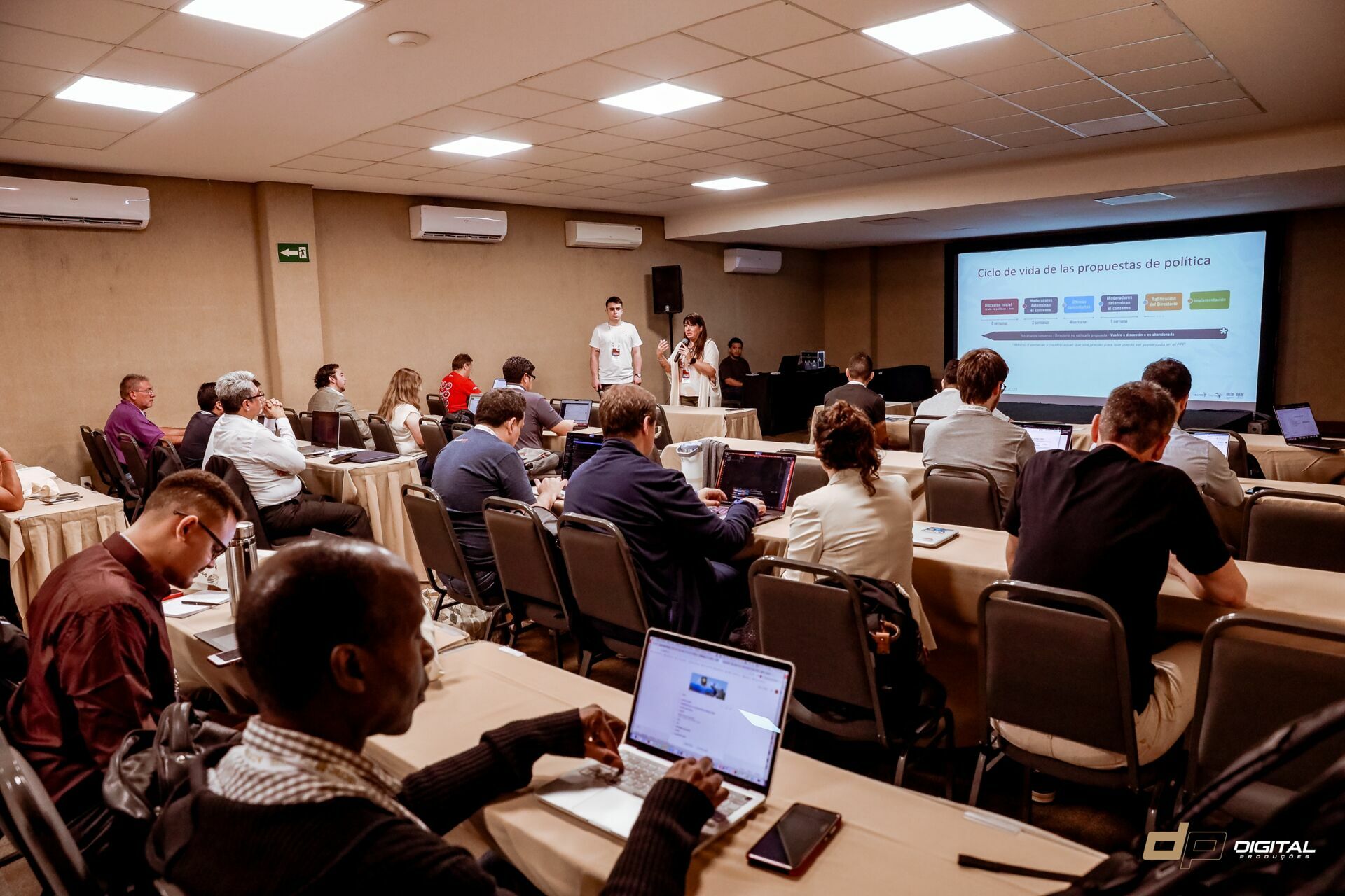 Foto  LACNIC 40 - Imagem 25