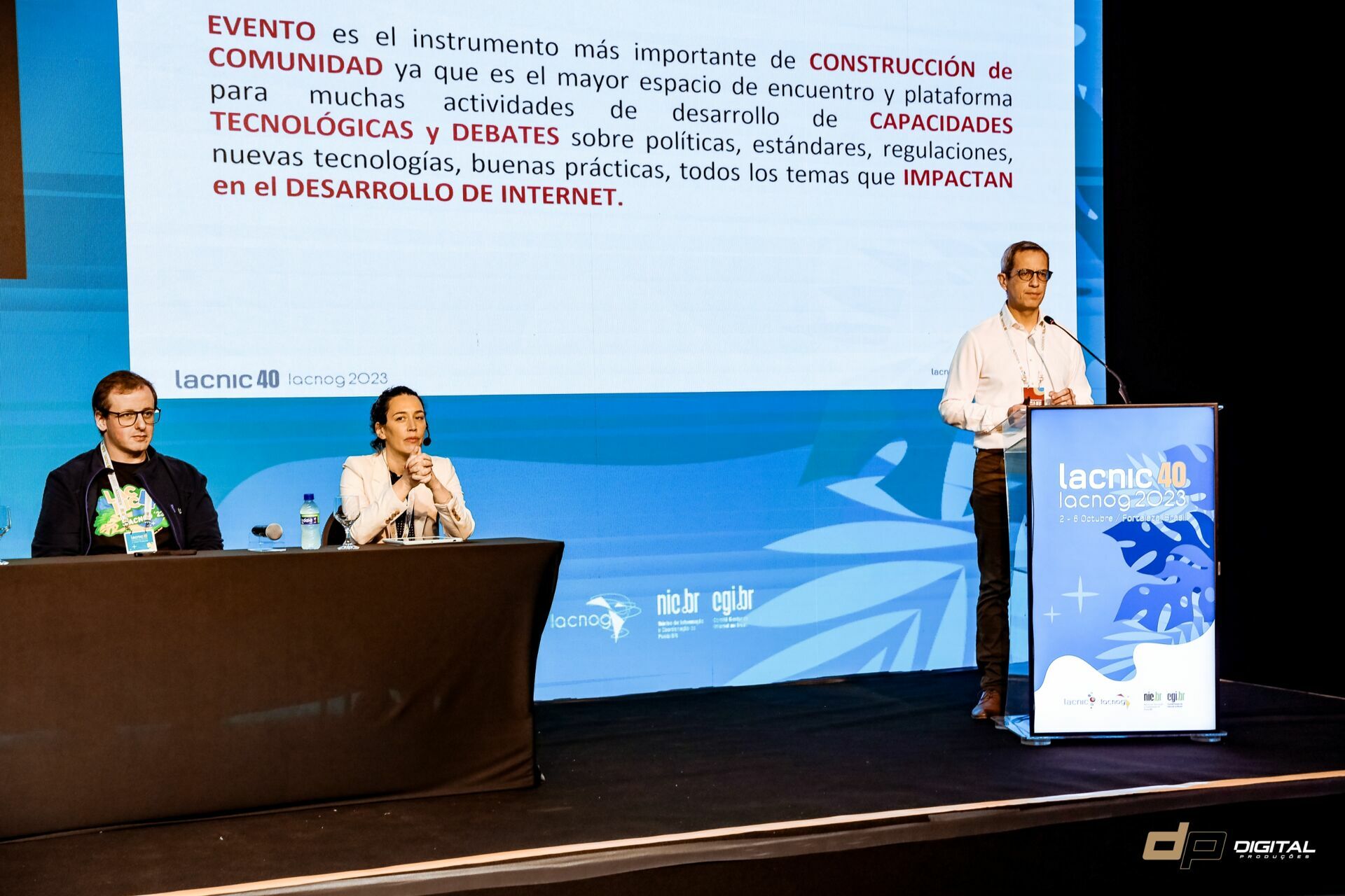 Foto  LACNIC 40 - Imagem 6