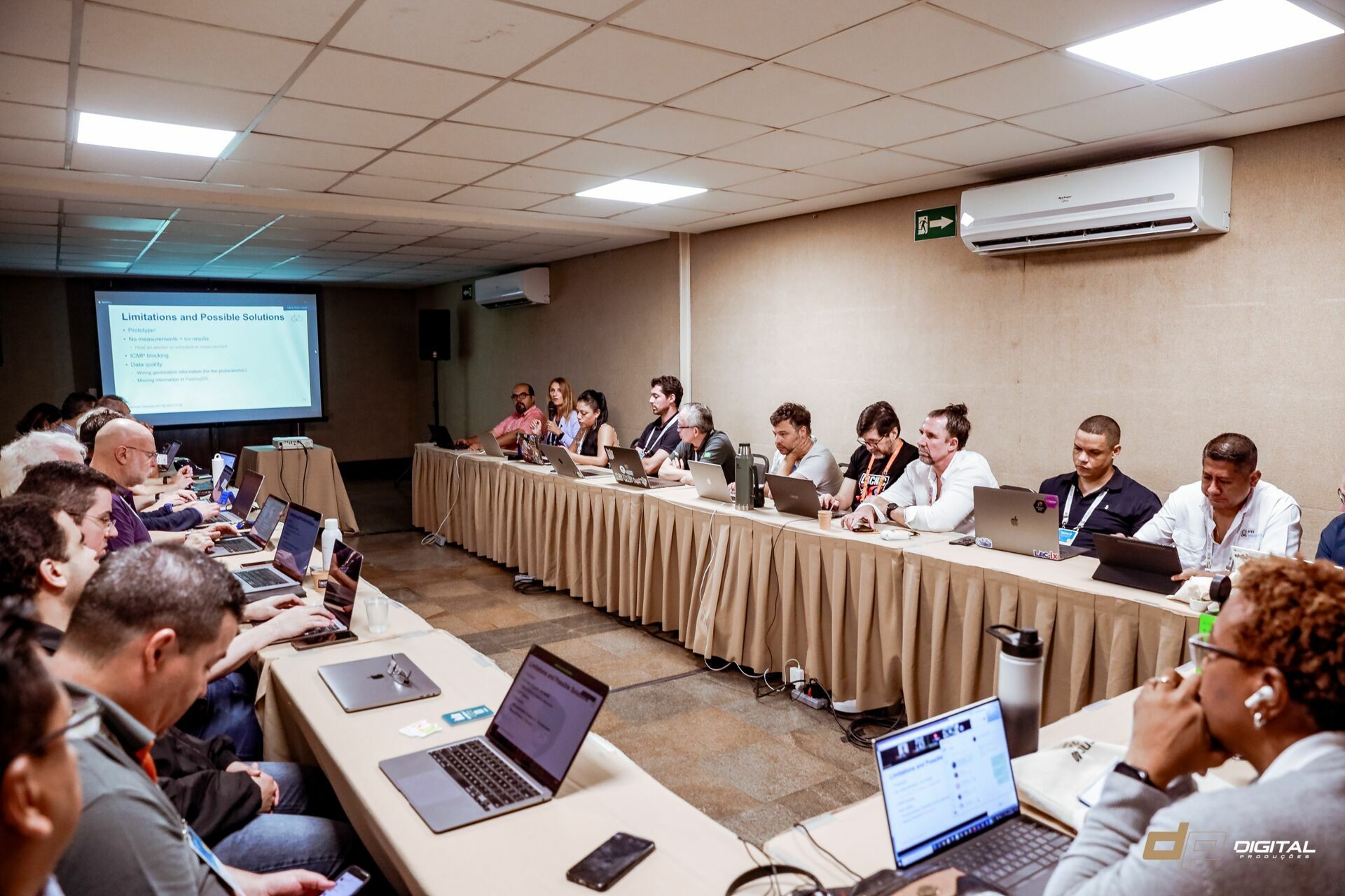 Foto  LACNIC 40 - Imagem 31