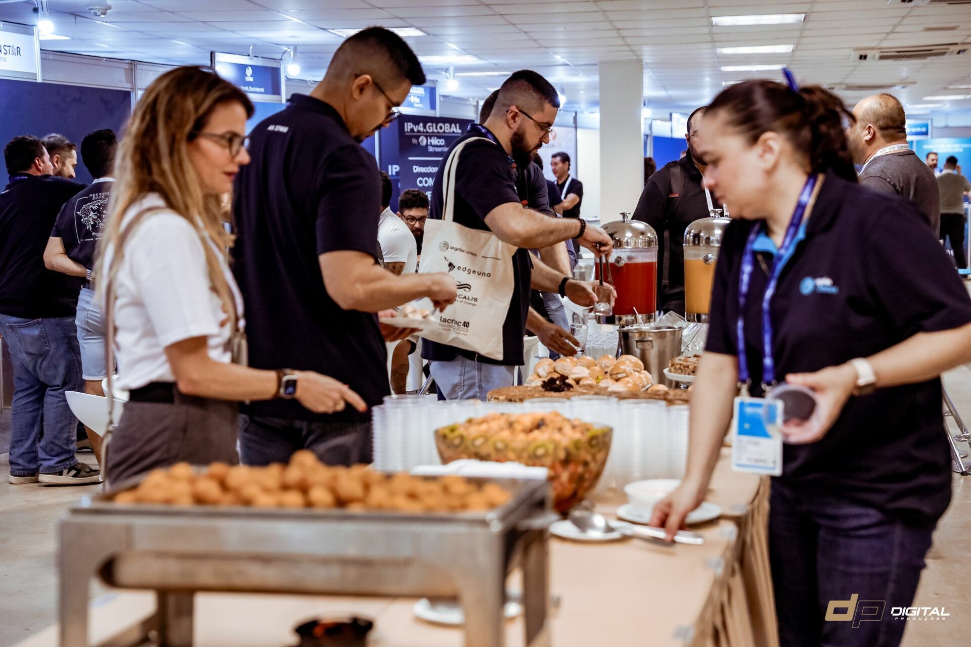 Foto  LACNIC 40 - Imagem 35