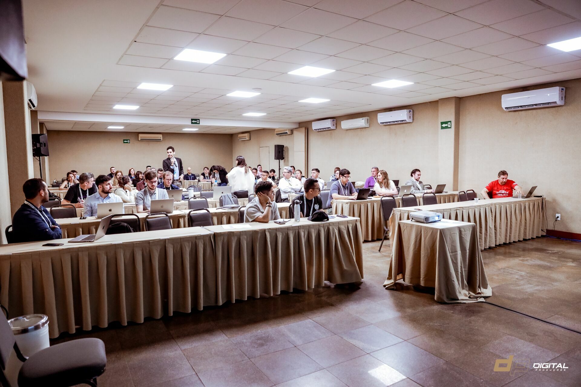 Foto  LACNIC 40 - Imagem 27